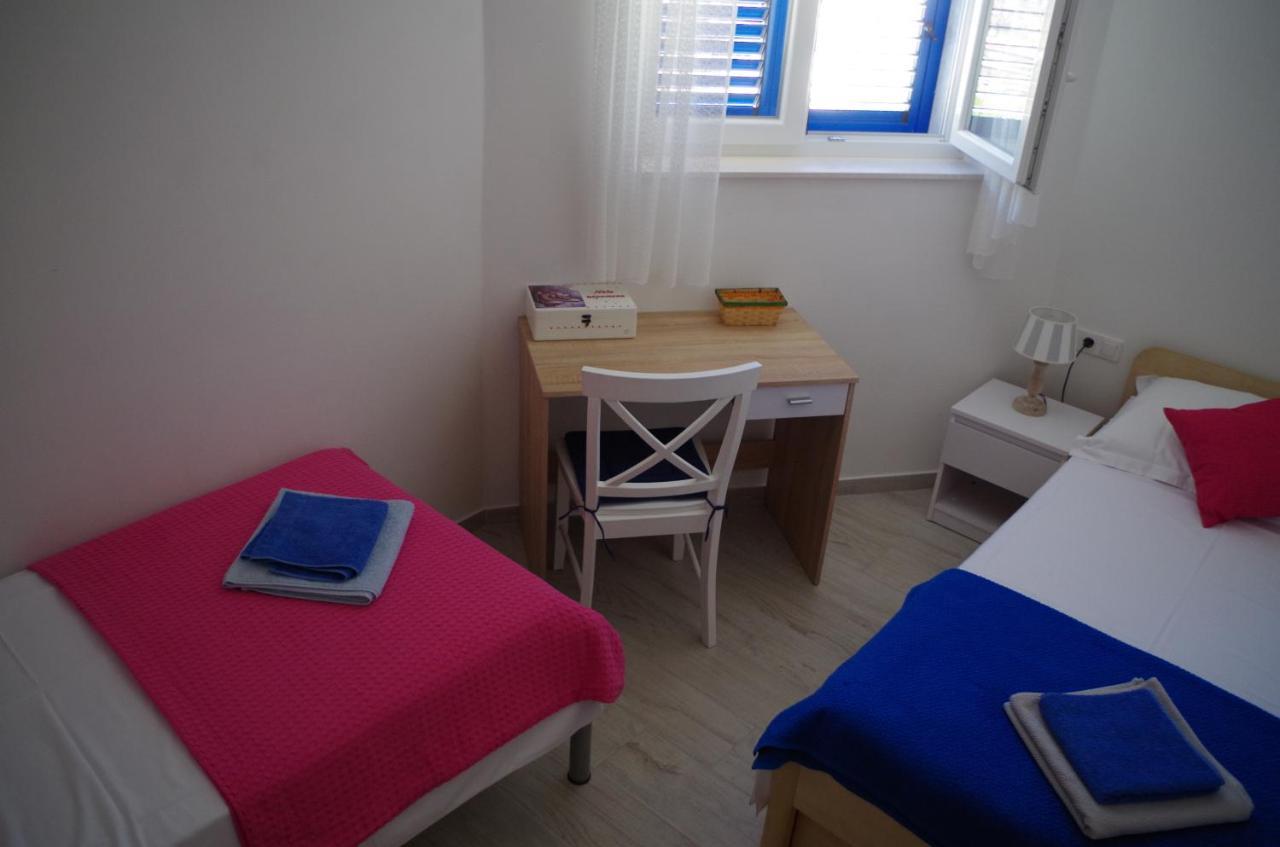 Apartments By The Sea Slatine, Ciovo - 14158 Exterior foto